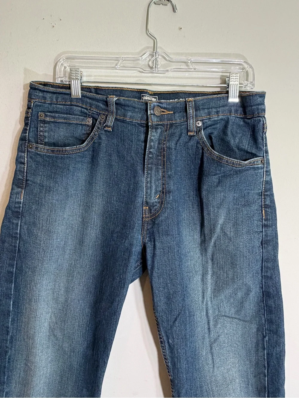 Levi’s signature dark was jeans 32x32